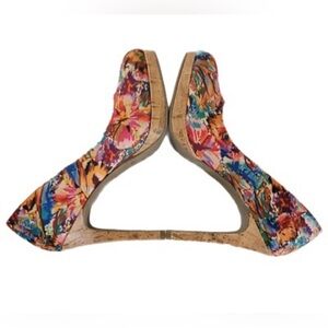 Fioni Women's Multicolor Floral Heels